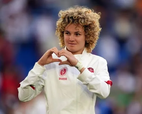 England's Kildunne and Hannah Botterman Ready to Face France in Semi-final
